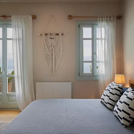 Casa de Férias Cycladic Eroza Ioulis