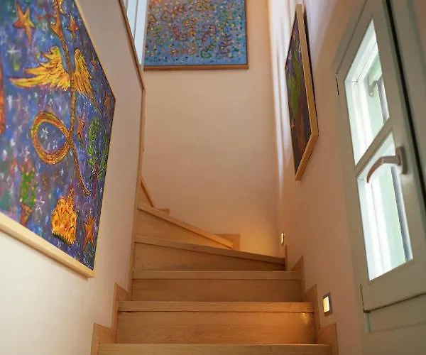 Cycladic Eroza Ioulis